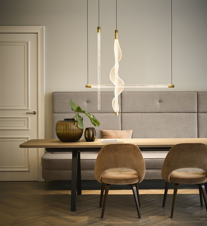 Vapour Pendelleuchte vertikal, gold